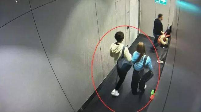 Baba da öndeki araçtaymış. Eylem Tok'un ikinci kez kaza yerine gittiği ortaya çıktı - Resim: 1